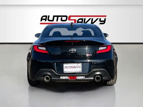 Used 2023 Toyota GR86 w/ ALL Weather Mat Package (TMS) RWD image 6