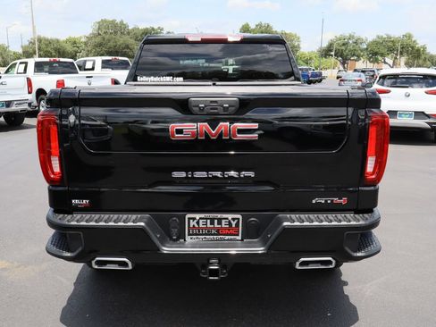 Certified 2022 GMC Sierra 1500 AT4 AWD/4WD image 8
