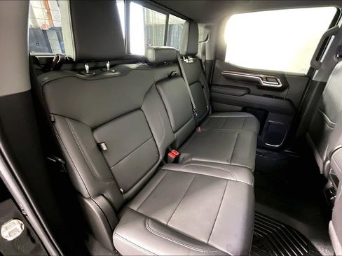 Used 2024 Chevrolet Silverado 1500 LT AWD/4WD image 36
