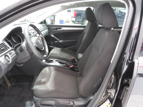 Used 2016 Volkswagen Passat 1.8T R-Line FWD image 12