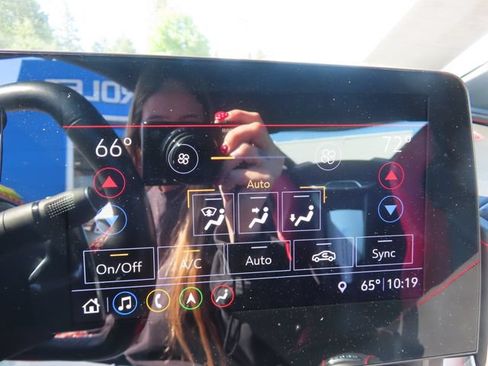 Used 2020 Chevrolet Corvette Stingray Premium Cpe w/ 3LT Preferred Equipment Group RWD image 32