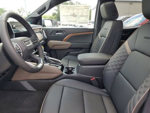 New 2026 GMC Canyon Denali AWD/4WD image 19
