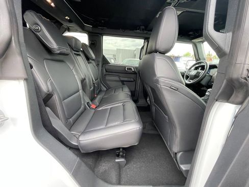 New 2025 Ford Bronco Outer Banks image 24