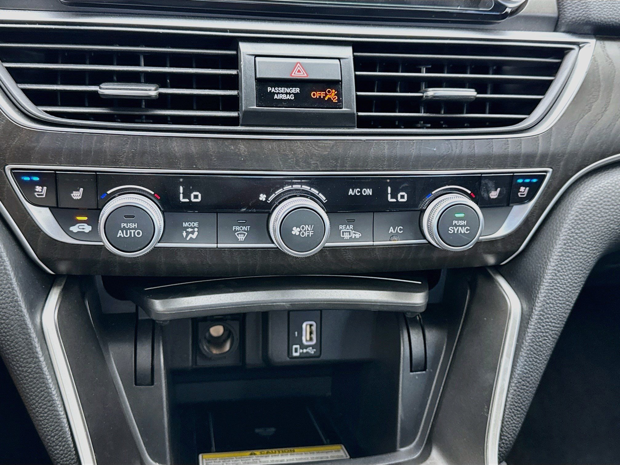 Used 2019 Honda Accord Touring image 12
