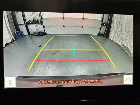 Used 2025 Toyota RAV4 XLE AWD/4WD image 35