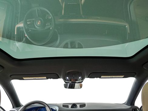 New 2026 Porsche Cayenne Coupe AWD/4WD image 21