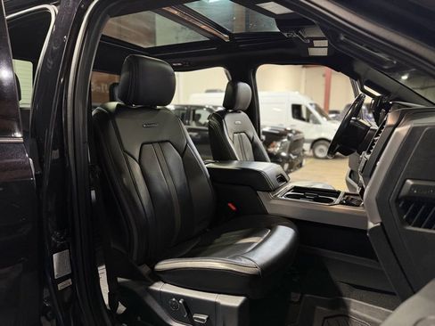 Used 2021 Ford F450 Platinum w/ Camper Package image 30
