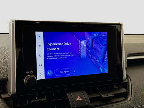 Used 2025 Toyota RAV4 XLE image 22