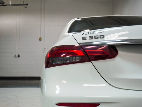 Used 2022 Mercedes-Benz E 350 4MATIC Sedan image 38