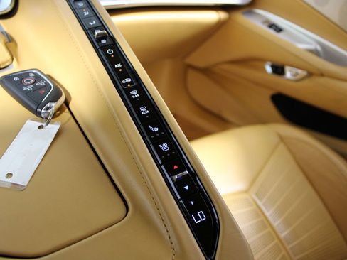 Used 2022 Chevrolet Corvette 3LT w/ Z51 Performance Package image 36