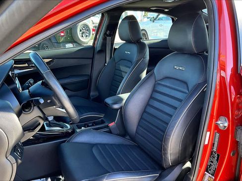 Used 2023 Kia Forte GT-Line w/ GT-Line Premium Package image 7