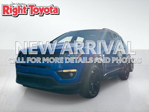 Used 2021 Jeep Compass Latitude FWD image 1