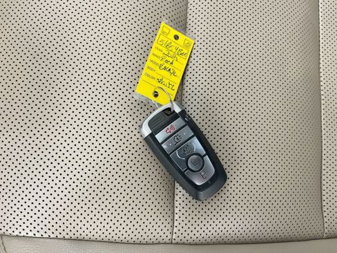 Used 2021 Ford Escape SEL AWD/4WD image 26