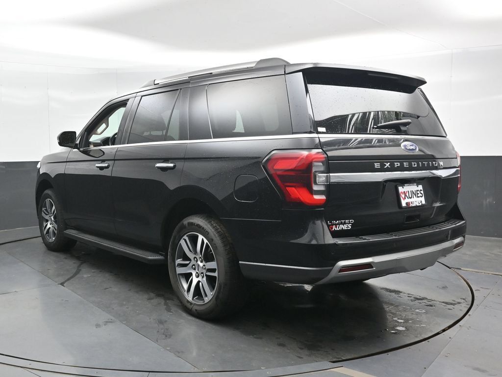 Used 2024 Ford Expedition Limited AWD/4WD image 9