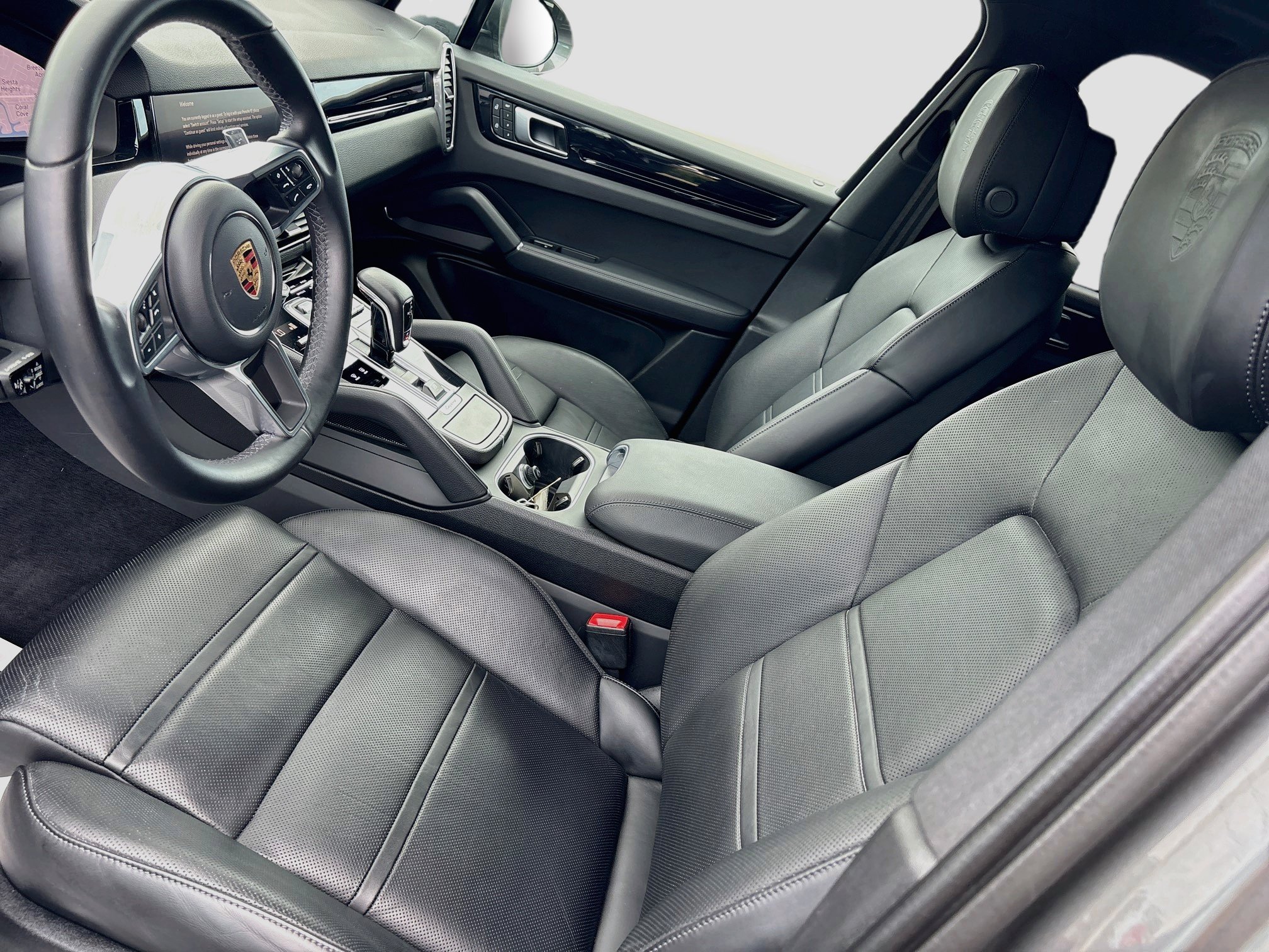 Used 2023 Porsche Cayenne AWD/4WD image 9