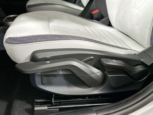 New 2025 MINI Cooper S image 17