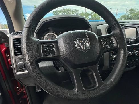 Used 2015 RAM 1500 Express AWD/4WD image 40
