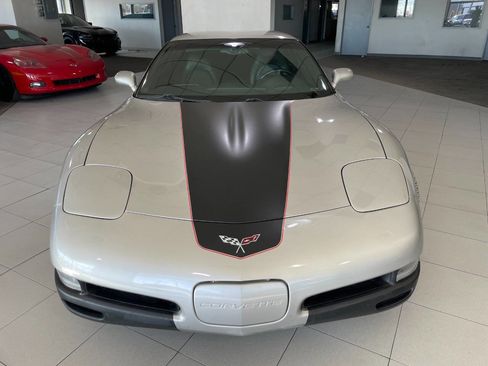 Used 2004 Chevrolet Corvette Z06 w/ Memory Package image 2