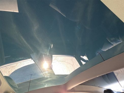 Used 2023 Tesla Model 3 Standard Range image 23