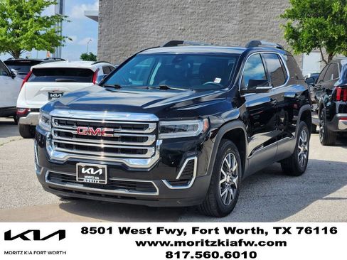 Used 2023 GMC Acadia SLE w/ Driver Convenience Package FWD image 3