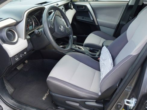 Used 2013 Toyota RAV4 XLE image 8