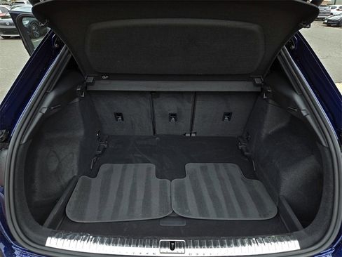 Used 2023 Audi Q3 2.0T Premium image 32