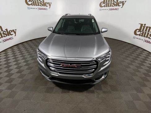 Certified 2023 GMC Terrain SLT AWD/4WD image 3