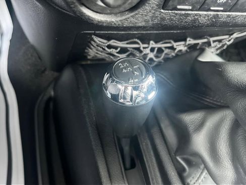 Used 2012 Jeep Wrangler Unlimited Sahara w/ Connectivity Group image 18