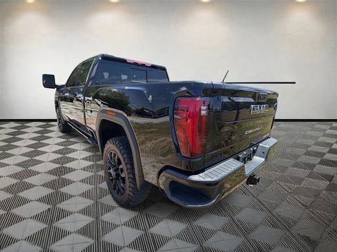 Used 2024 GMC Sierra 2500 Denali w/ Technology Package AWD/4WD image 8