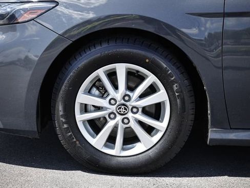 Used 2025 Toyota Camry LE FWD image 5