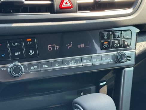 New 2026 Kia Seltos SX w/ SX Sunroof Package image 16