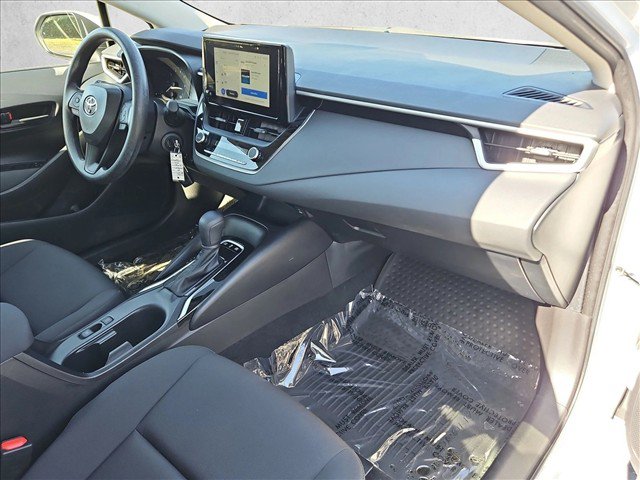 Certified 2025 Toyota Corolla LE FWD image 21