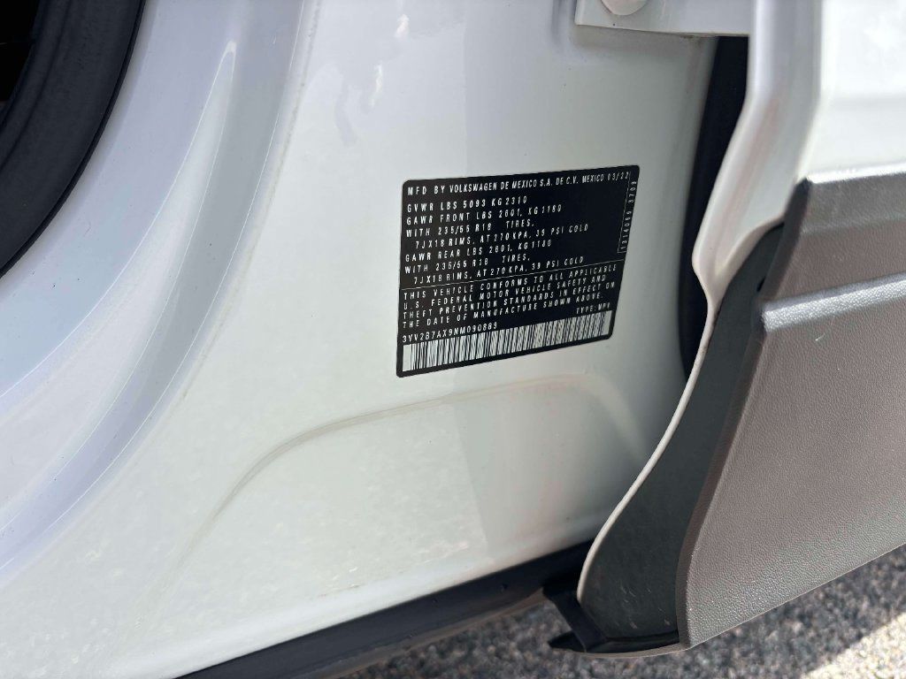 Used 2022 Volkswagen Tiguan SE AWD/4WD image 38