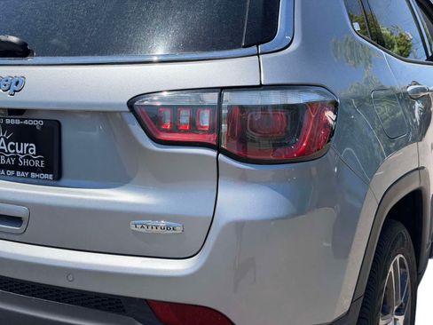 Used 2018 Jeep Compass Latitude w/ Popular Equipment Group AWD/4WD image 7