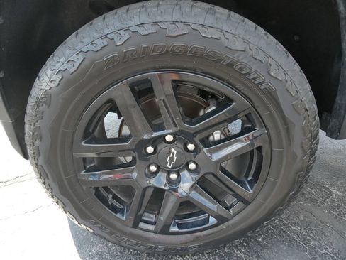 Certified 2024 Chevrolet Colorado Trail Boss AWD/4WD image 11