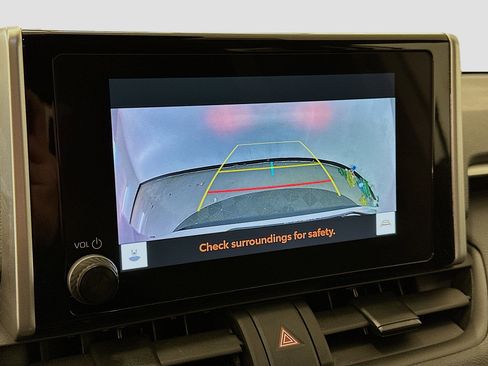 Used 2025 Toyota RAV4 XLE image 23