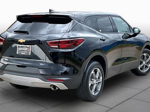 Used 2025 Chevrolet Blazer LT AWD/4WD image 25