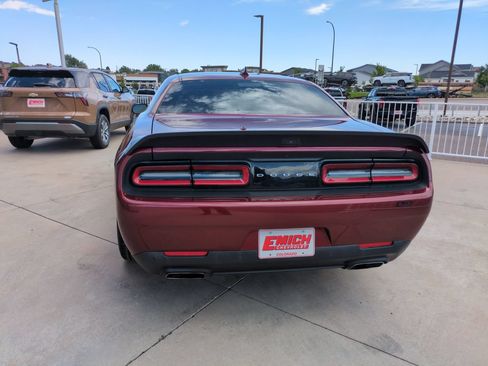 Used 2019 Dodge Challenger R/T Scat Pack RWD image 4