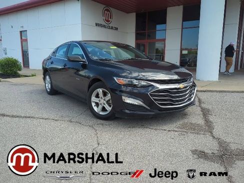 Used 2023 Chevrolet Malibu LS FWD image 1