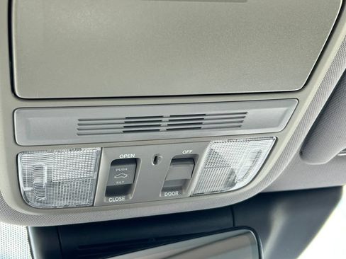 Used 2020 Honda Accord EX-L image 19
