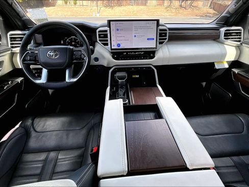 Used 2023 Toyota Sequoia Capstone image 18