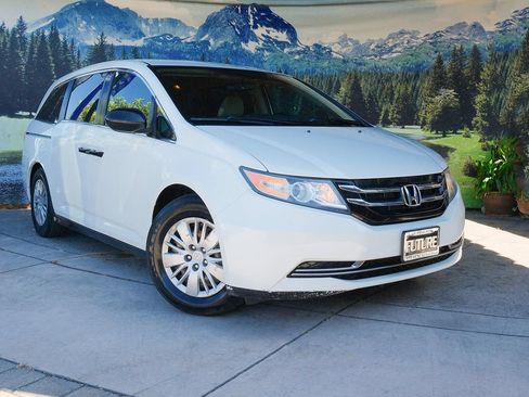 Used 2016 Honda Odyssey LX image 3