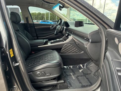 Used 2023 Genesis GV80 3.5T AWD/4WD image 17