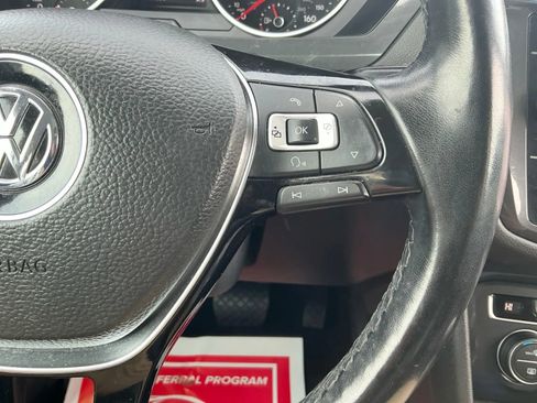 Used 2018 Volkswagen Tiguan SEL w/ 3rd Row Seat Package image 26