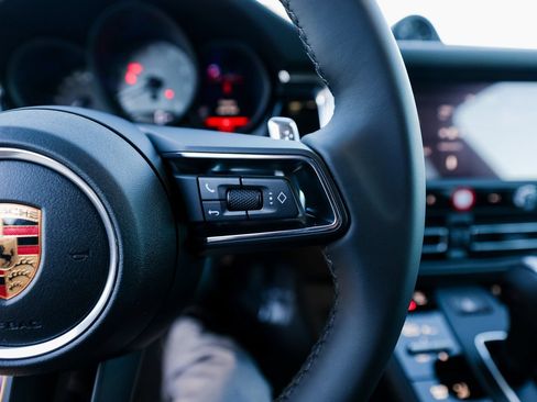 Certified 2026 Porsche Macan S AWD/4WD image 16