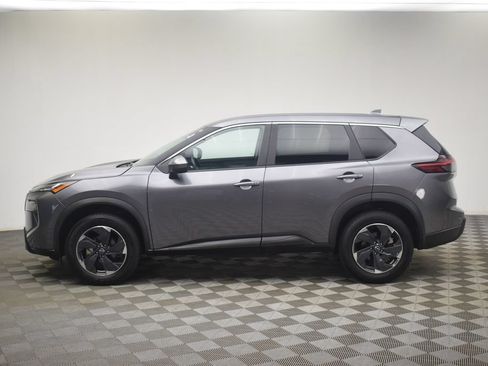 Used 2025 Nissan Rogue SV AWD/4WD image 11