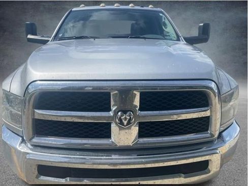 Used 2015 RAM 2500 Tradesman w/ Chrome Appearance Group AWD/4WD image 9
