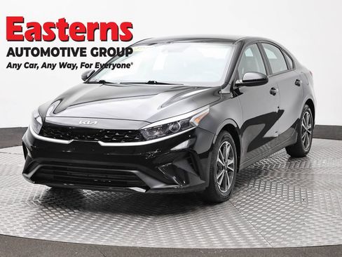 Used 2023 Kia Forte LXS FWD image 1