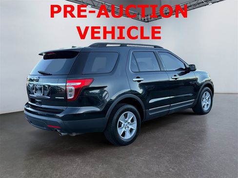 Used 2013 Ford Explorer FWD image 3