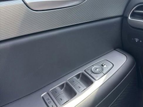 Used 2025 Hyundai Palisade SEL FWD image 9